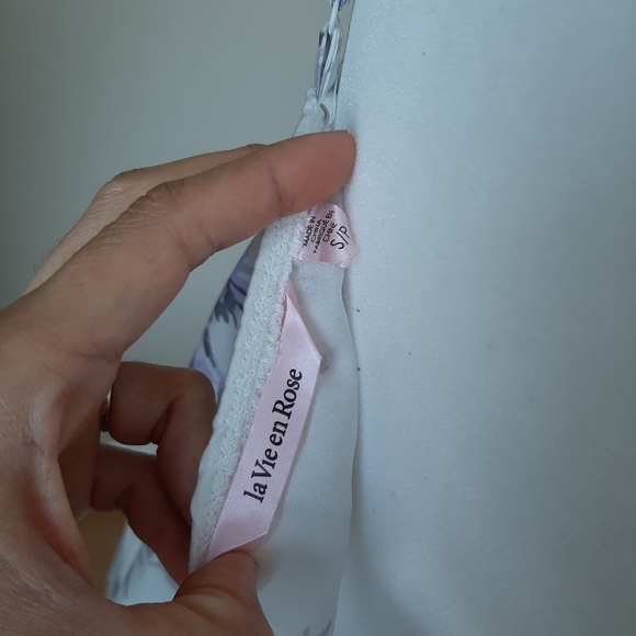 2 sets La Vie En Rose Intimates & Sleepwear - Picture 6 of 6